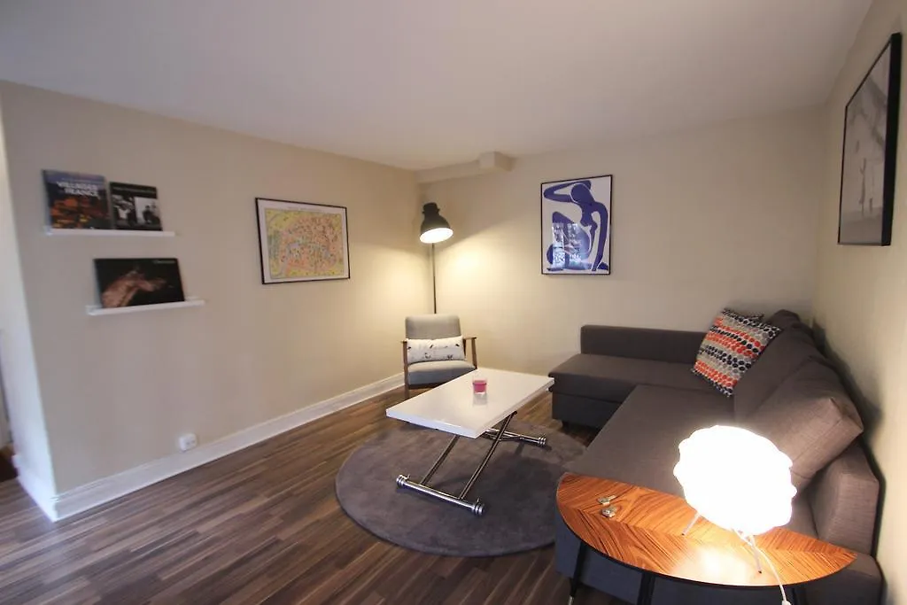 Apartment Saint-germain, Quai Voltaire Paris